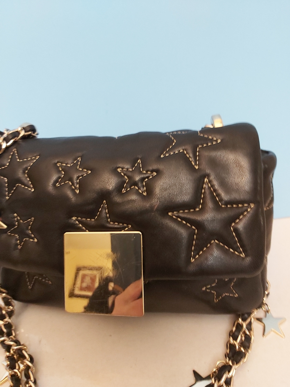 Black Star-Accent Quilted Leather Shoulder Bag with Gold Chain - Picture 4 of 16